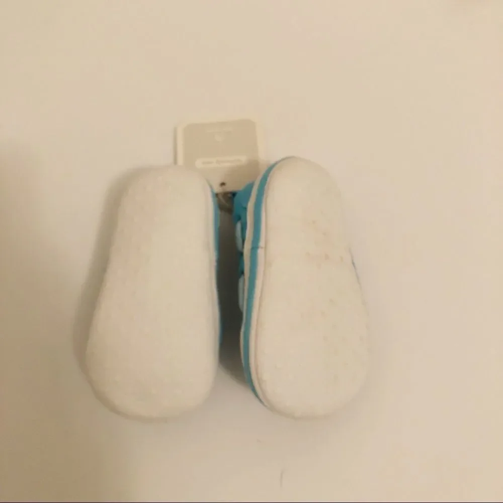 ‎Brand new Old Navy Baby Shoes